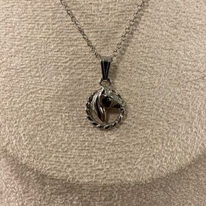 Dainty silver horse necklace 18" + pendant